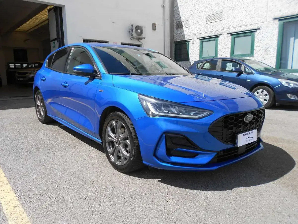 Usata Ford Focus ST-Line X 125 CV (91 kW) 2023 Blu elett. metallizzato Berlina