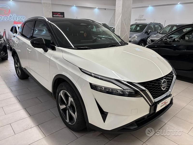 Bianco metallizzato Usata 2021 Nissan Qashqai N-Connecta SUV | 16.900 € (Ottimo prezzo) - Immagine 1/4