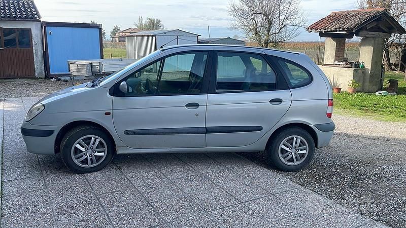 Usata Renault Scénic 2001 Monovolume