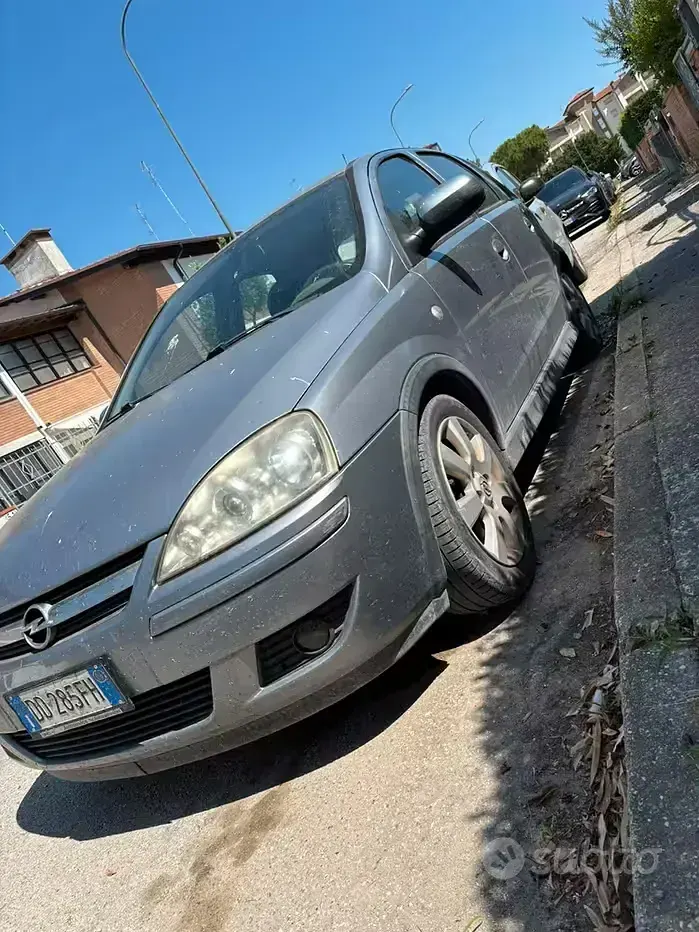 Usata Opel Corsa 80 CV (58 kW) 2006 Grigio Utilitaria