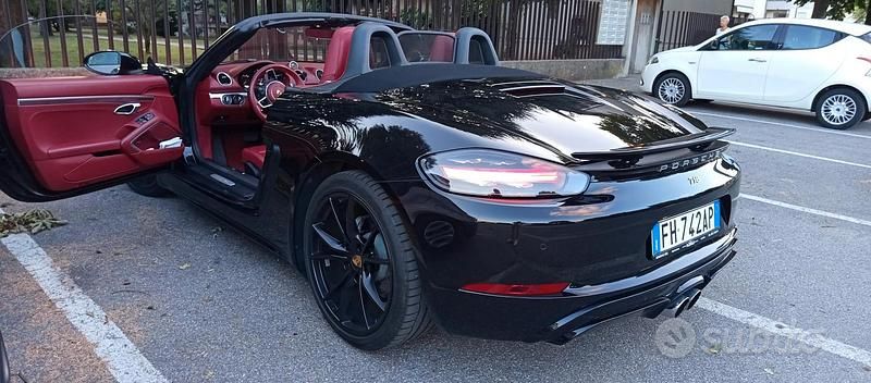 Usata Porsche 718 300 CV (220 kW) 2017 Nero Cabrio