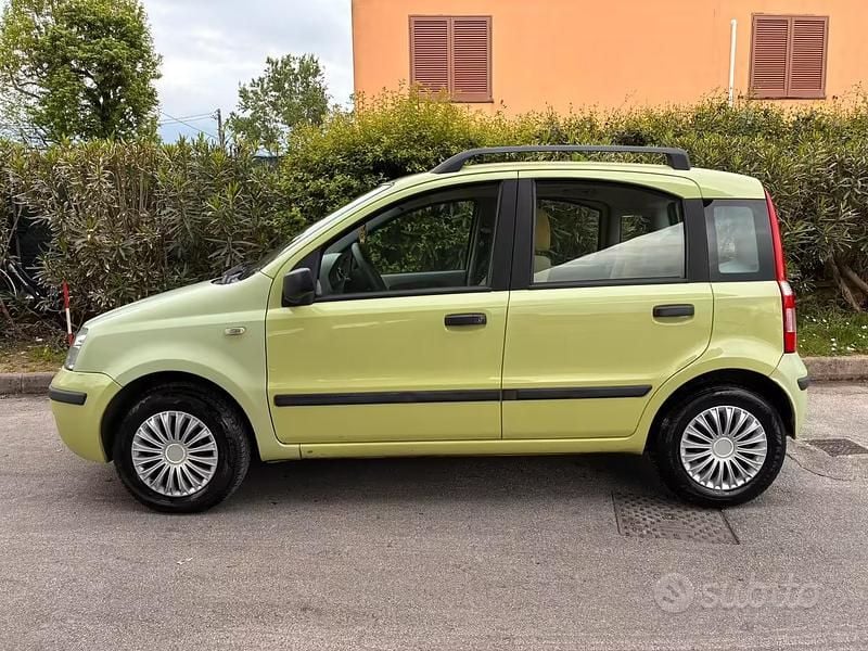 Usata Fiat Panda 70 CV (51 kW) 2004 Utilitaria