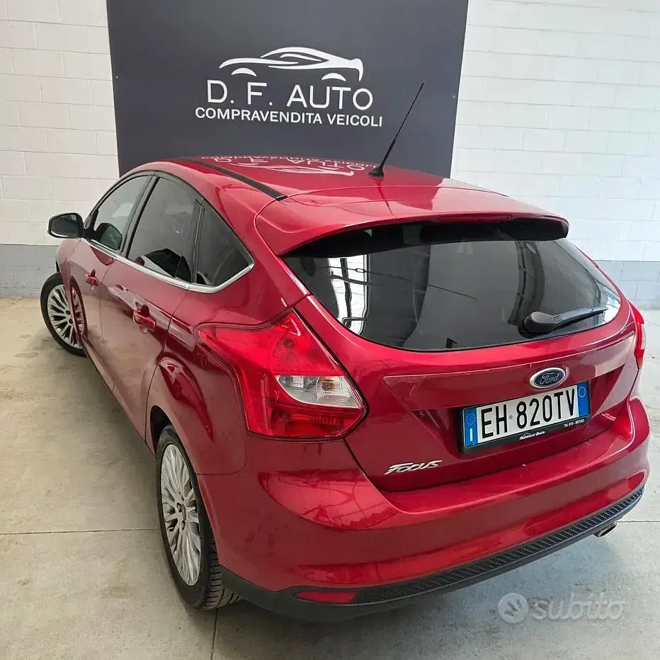 Usata Ford Focus Titanium 150 CV (110 kW) 2011 Rosso Berlina
