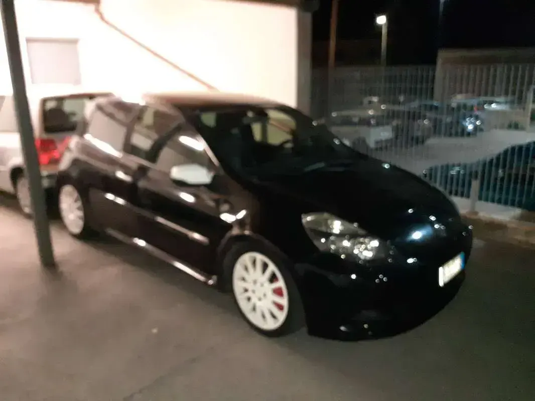 Usata Renault Clio III R.S. 197 CV (144 kW) 2009 Nero Berlina