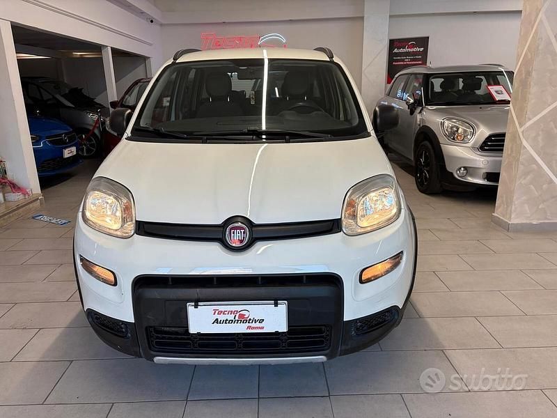 Usata Fiat Panda 4x4 S 86 CV (63 kW) 2019 Bianco Utilitaria