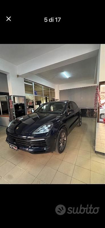 Usata Porsche Cayenne Turbo 441 CV (324 kW) 2018 Blu SUV