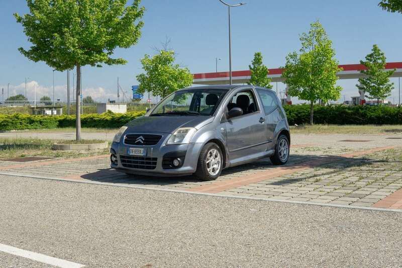 Usata 2009 Citroën C2 VTR Sport Due volumi | 2800 € (Buon prezzo) - Immagine 1/4