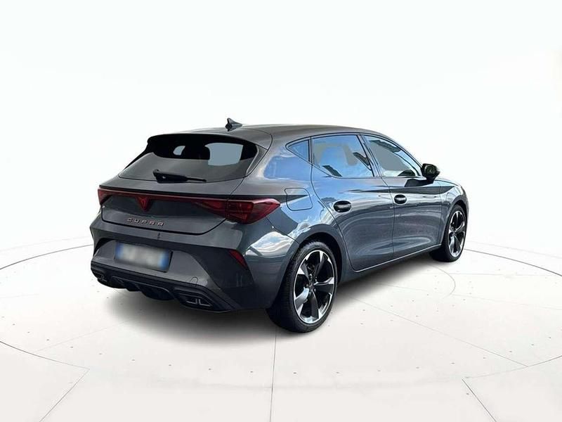 Usata Cupra Leon 150 CV (110 kW) 2025 Vari colori pastello Berlina