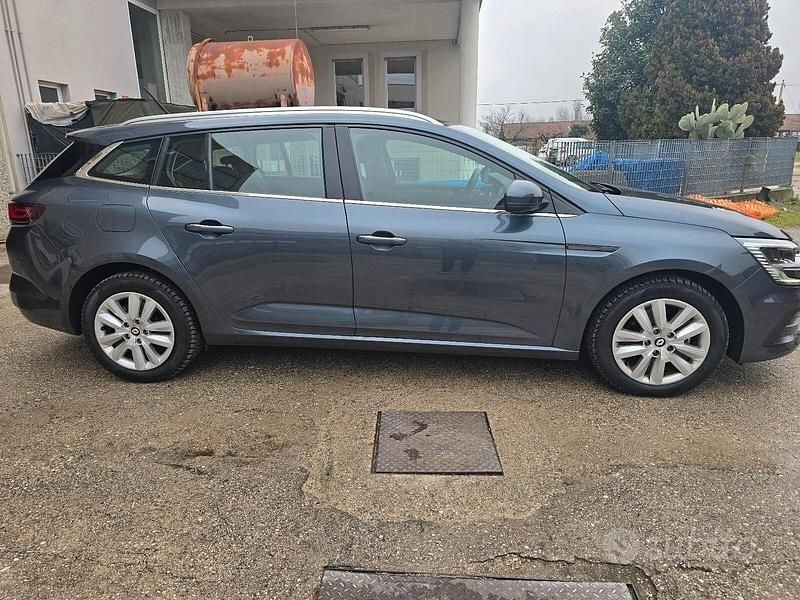Usata Renault Mégane GrandTour Equilibre 115 CV (84 kW) 2022 Grigio Station wagon