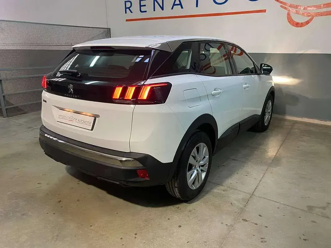 Usata Peugeot 3008 Business-Line 131 CV (96 kW) 2019 Bianco SUV