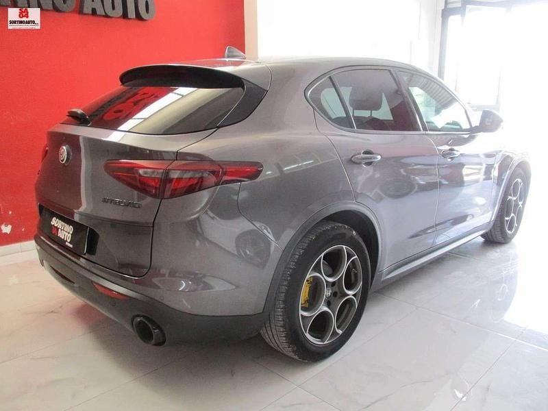 Usata Alfa Romeo Stelvio Sprint 190 CV (139 kW) 2021 Grigio SUV