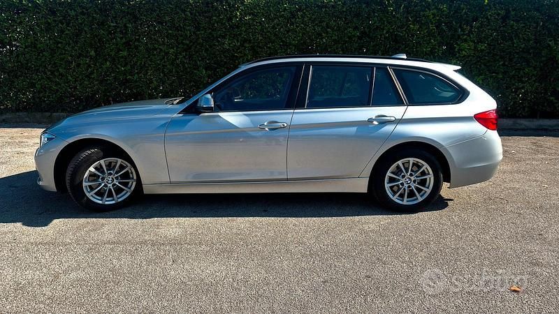 Usata BMW 318 Advantage 150 CV (110 kW) 2019 Grigio Station wagon