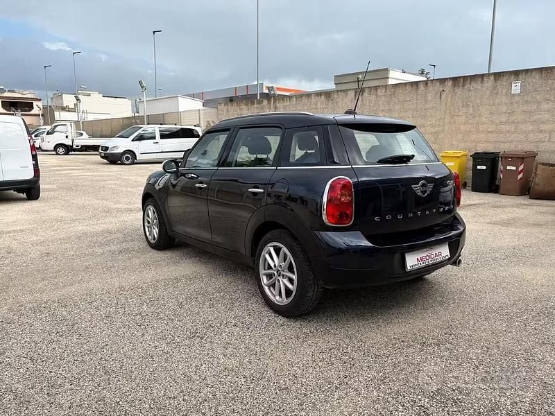 Usata Mini Cooper D 112 CV (82 kW) 2016 Blu Utilitaria