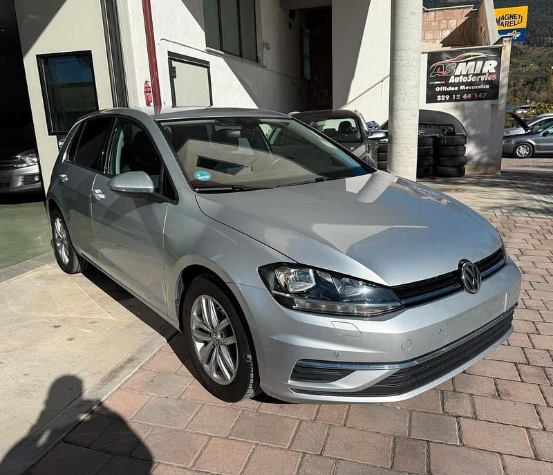 Usata VW Golf VII Executive 115 CV (84 kW) 2019 Argento Berlina