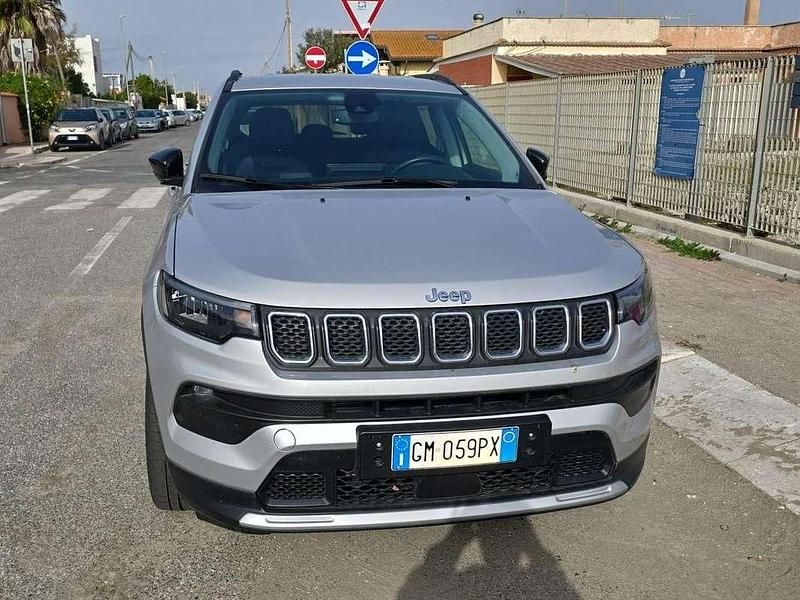 Usata Jeep Compass Altitude 131 CV (96 kW) 2024 Argento SUV