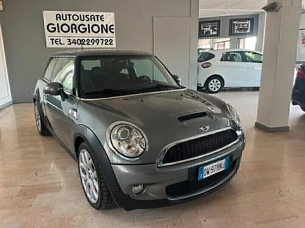 Usata Mini Cooper S 175 CV (128 kW) 2009 Grigio Utilitaria