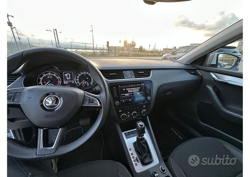Usata Skoda Octavia G-TEC Ambition 131 CV (96 kW) 2020 Bianco Station wagon