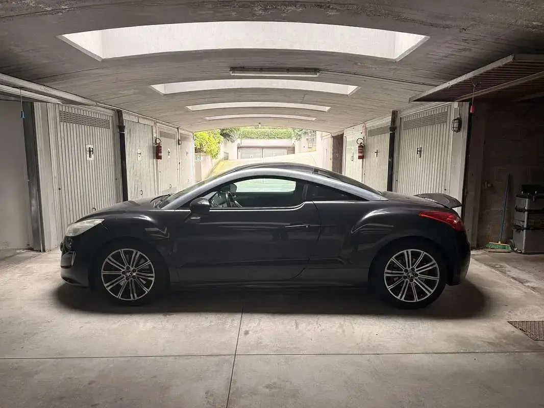 Usata Peugeot RCZ 200 CV (147 kW) 2010 Coupé