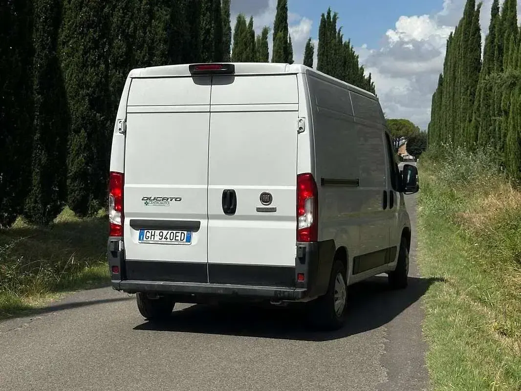 Usata Fiat Ducato 140 CV (102 kW) 2022 Bianco Furgone