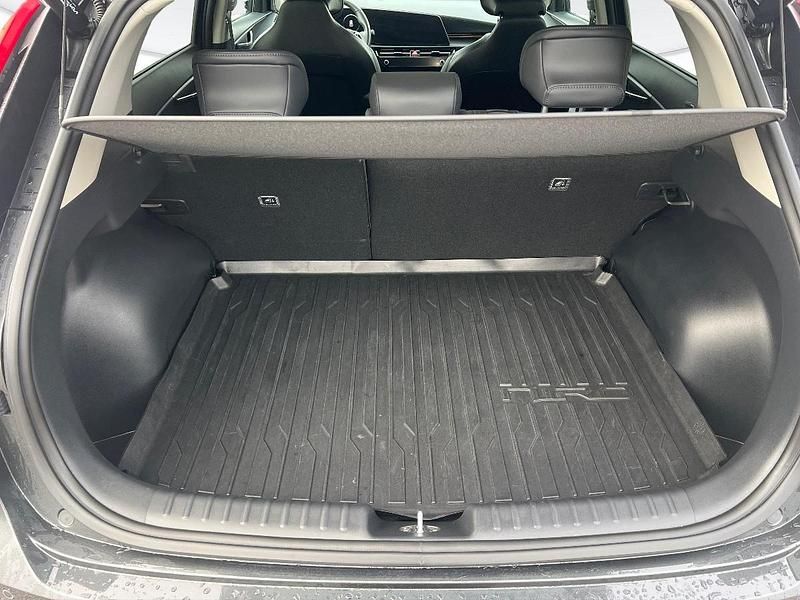 Usata Kia Niro 105 CV (77 kW) 2022 Grigio scuro metall. SUV