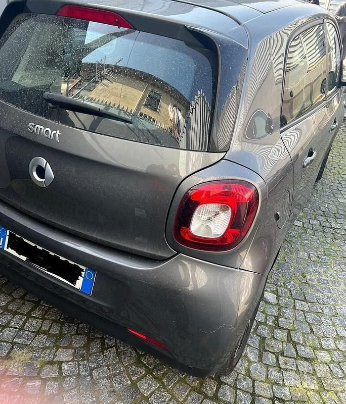 Usata Smart ForFour 70 CV (51 kW) 2016 Grigio Utilitaria