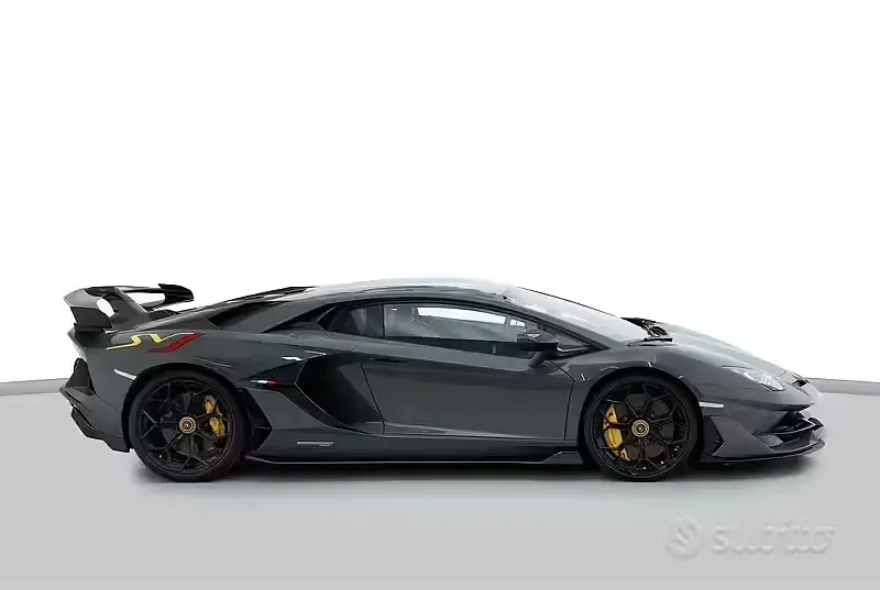 Nuova Lamborghini Aventador 770 CV (566 kW) 2026 Grigio Coupé