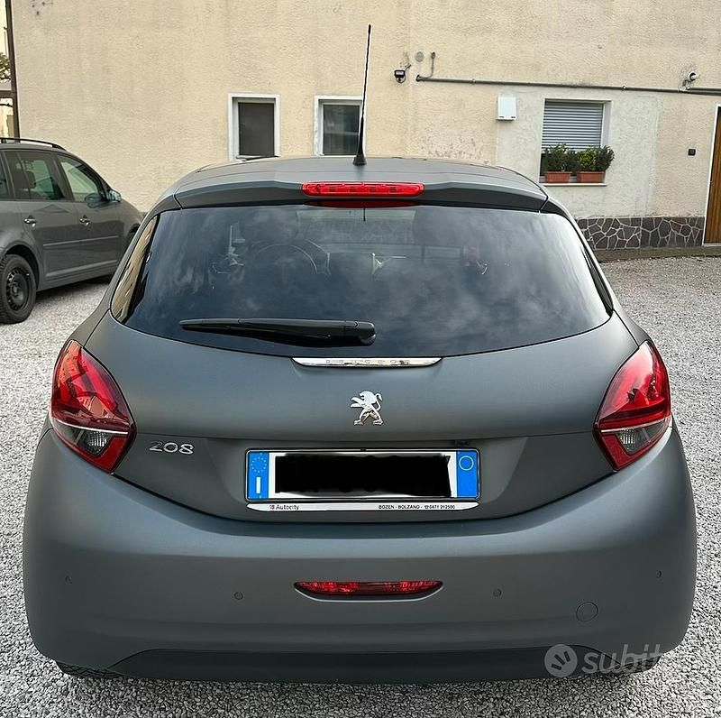 Usata Peugeot 208 75 CV (55 kW) 2017 Utilitaria
