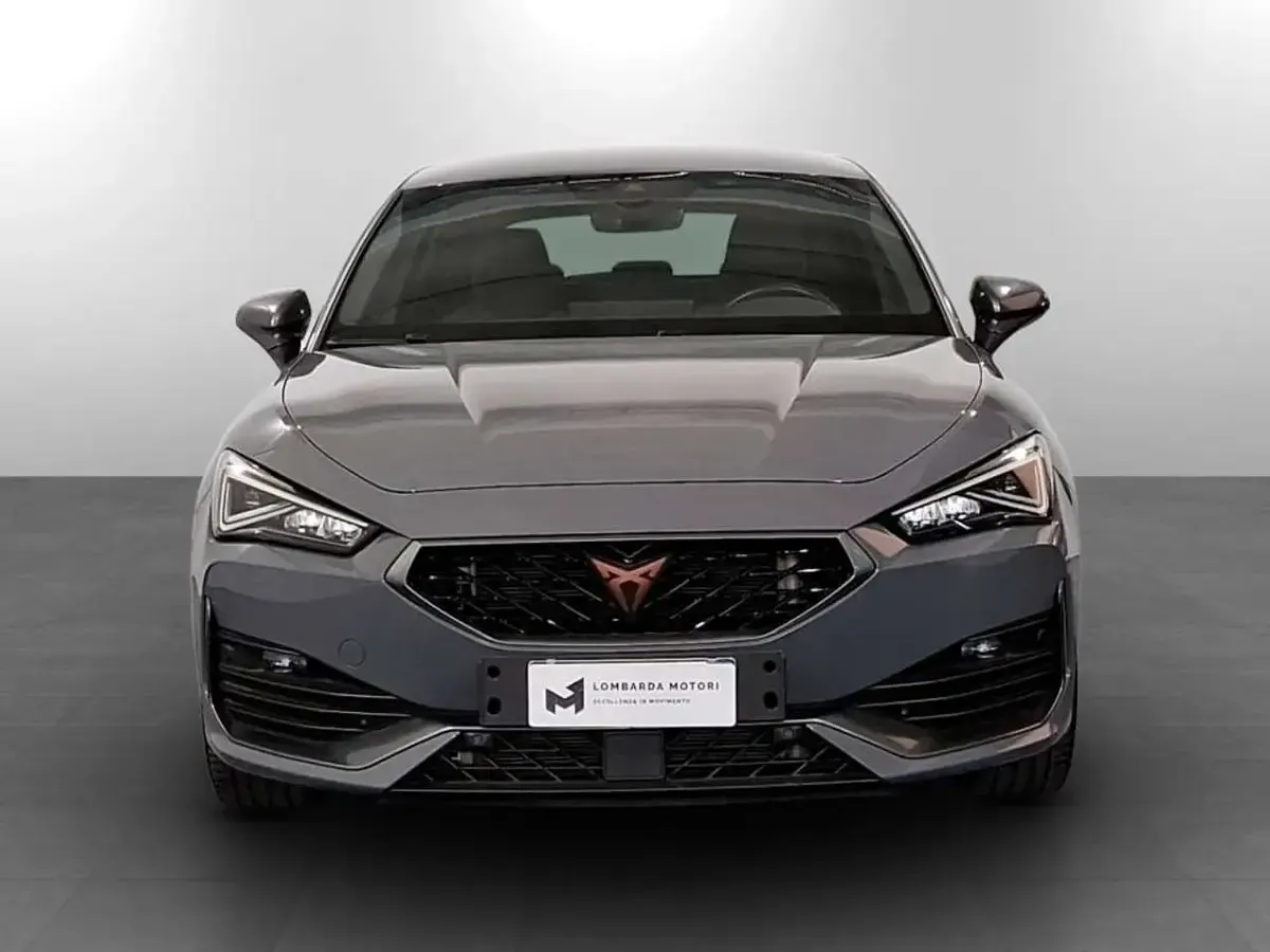 Usata Cupra Leon 150 CV (110 kW) 2023 Grigio graphene Berlina