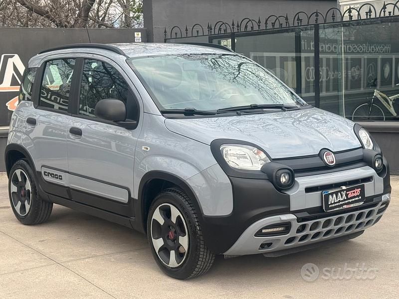 Usata Fiat Panda Cross Cross 69 CV (50 kW) 2020 Grigio Utilitaria