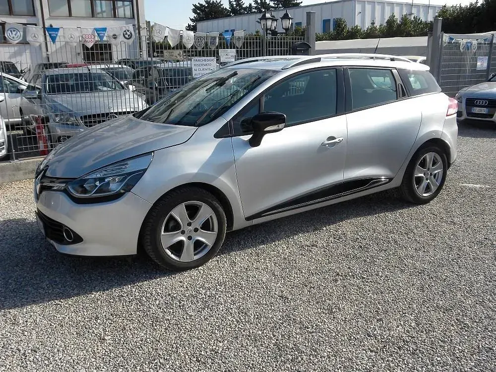 Usata Renault Clio 74 CV (54 kW) 2013 Argento Station wagon