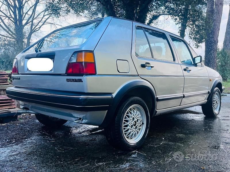 Usata VW Golf II 54 CV (39 kW) 1985 Argento Utilitaria
