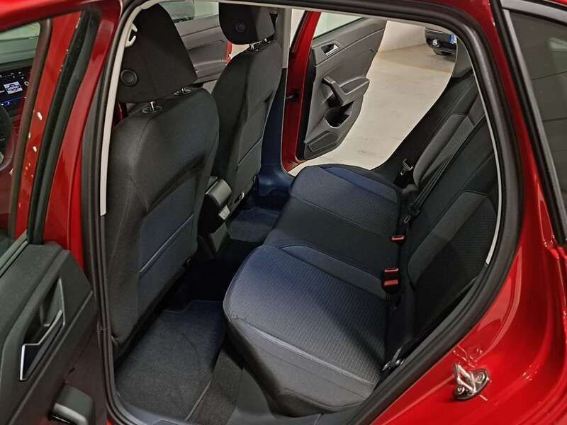 Usata VW Taigo Life 95 CV (69 kW) 2024 Kings red (p8p8) SUV