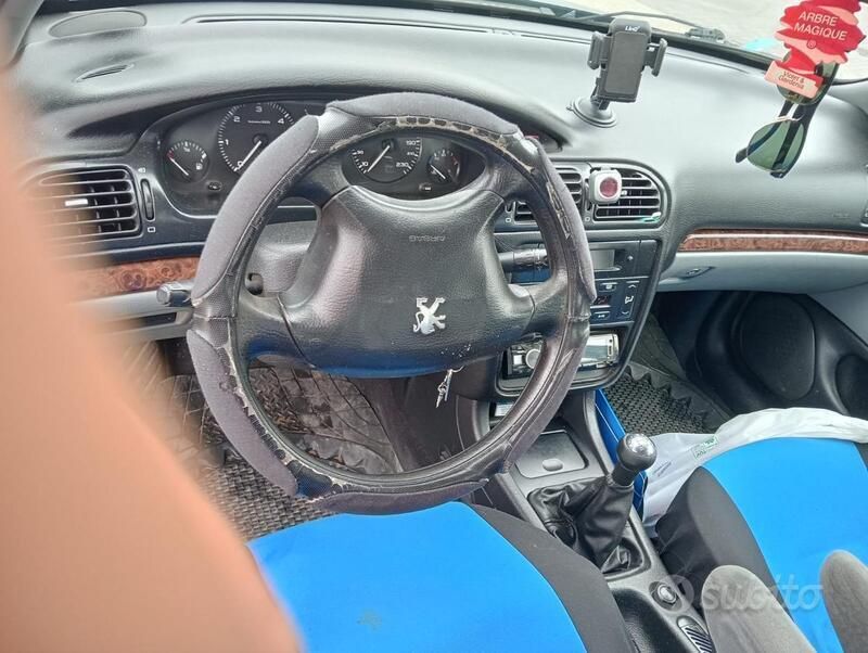 Usata Peugeot 406 2001 Blu Berlina
