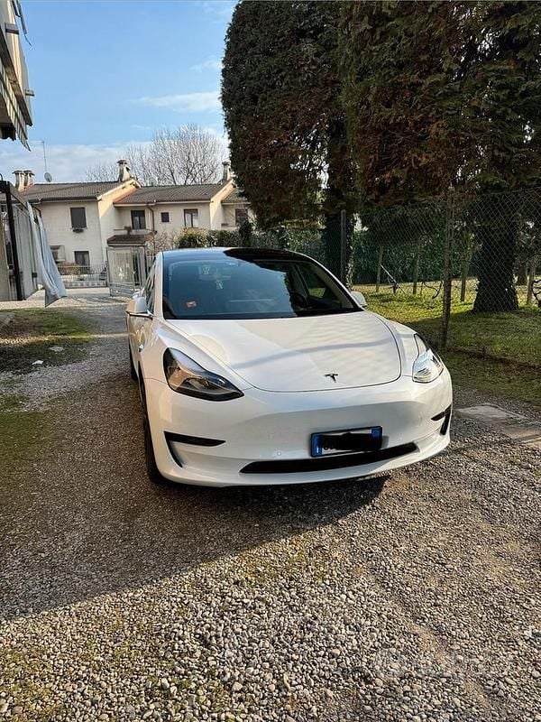 Occasion Tesla Model 3 Standard Range Plus 239 kW (325 ch) 2020 Blanc Berline