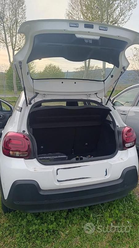 Usata Citroën C3 PureTech 101 CV (74 kW) 2024 Bianco Berlina