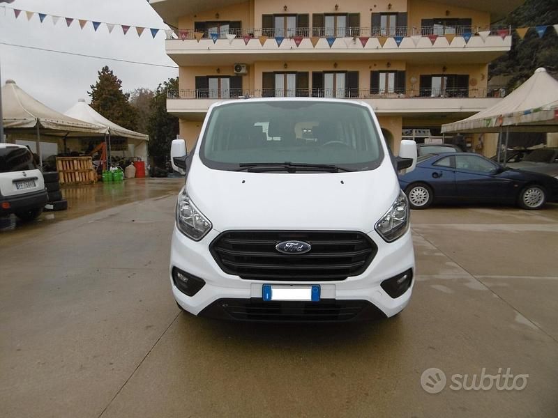 Usata Ford Transit Custom 130 CV (95 kW) 2022 Bianco Monovolume