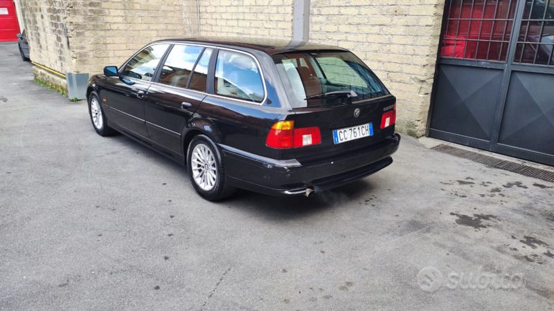 Usata BMW 520 Efficient Dynamics 150 CV (110 kW) 2001 Station wagon