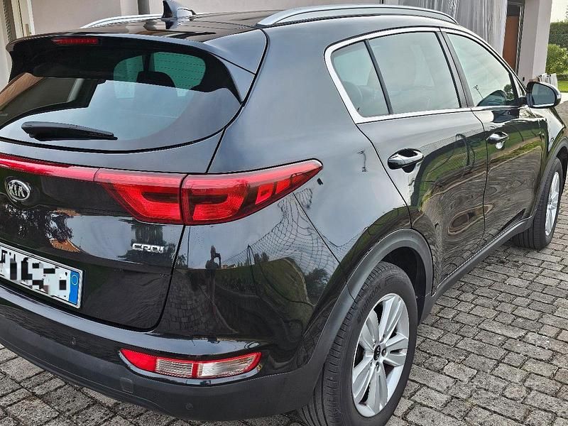Usata Kia Sportage 115 CV (84 kW) 2017 Nero SUV