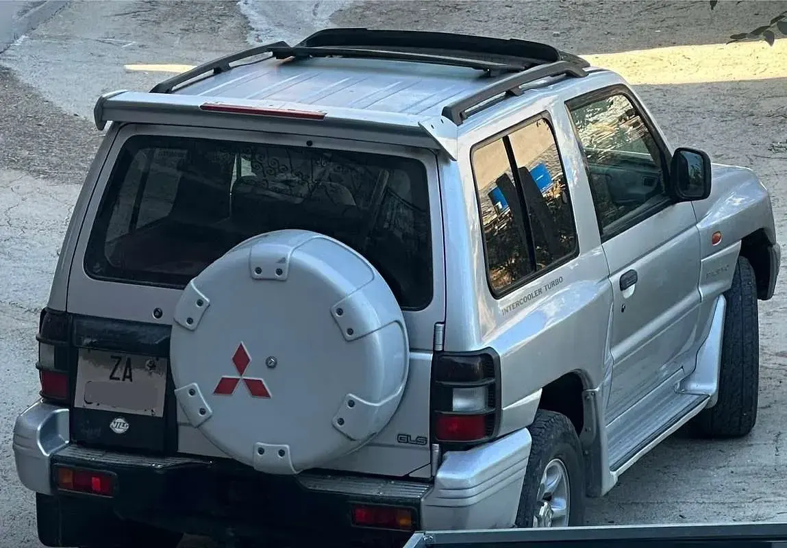 Usata Mitsubishi Pajero 99 CV (72 kW) 2000 SUV