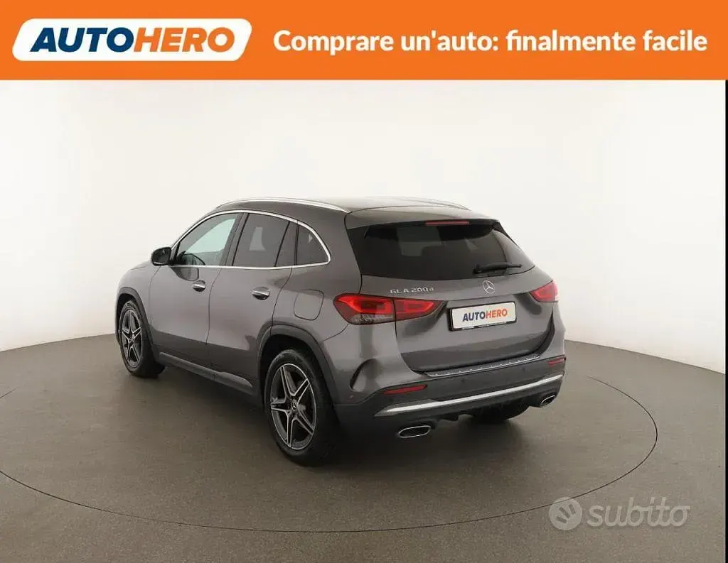 Usata Mercedes GLA200 Premium 150 CV (110 kW) 2021 Grigio SUV