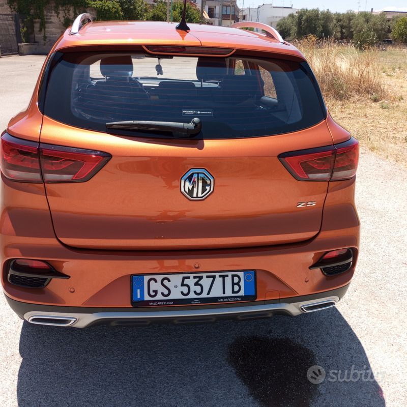 Usata MG ZS 106 CV (77 kW) 2024 Marrone Berlina