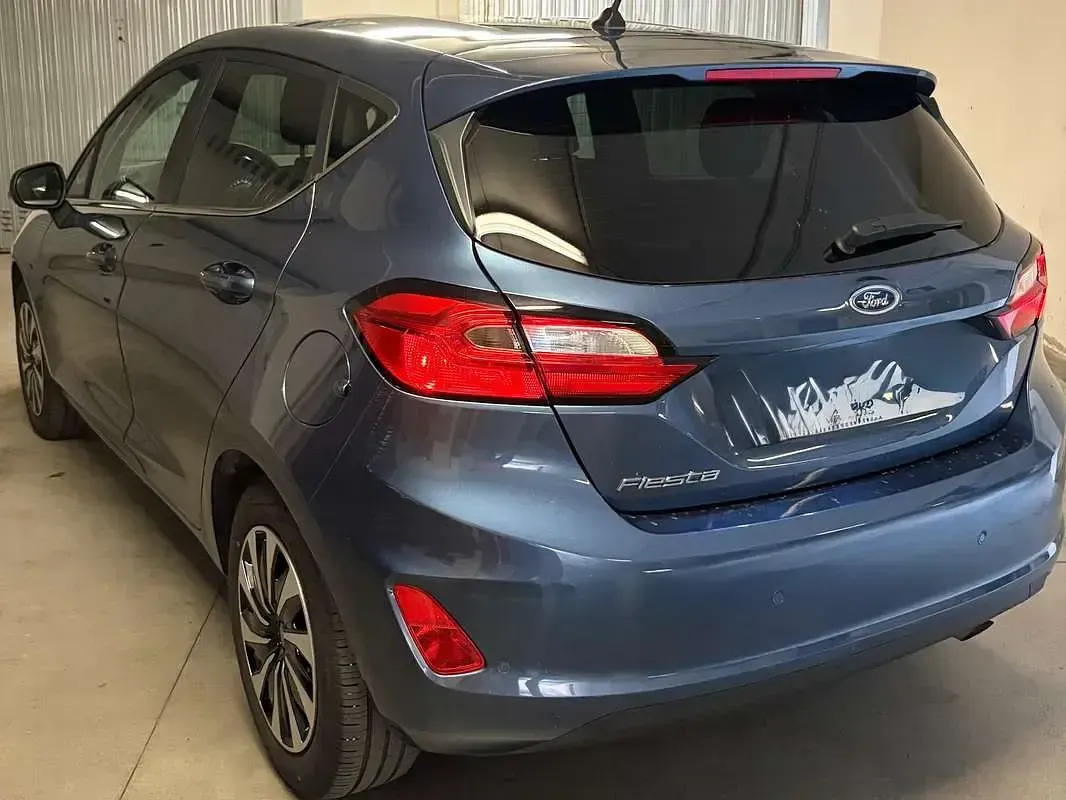 Usata Ford Fiesta Titanium 75 CV (55 kW) 2023 Blu/azzurro Utilitaria