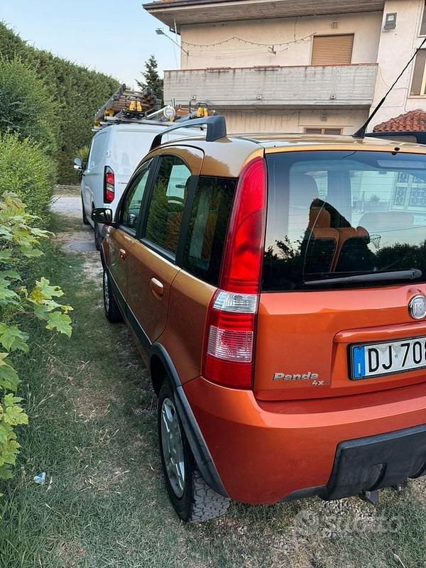 Usata Fiat Panda 4x4 69 CV (50 kW) 2008 Utilitaria