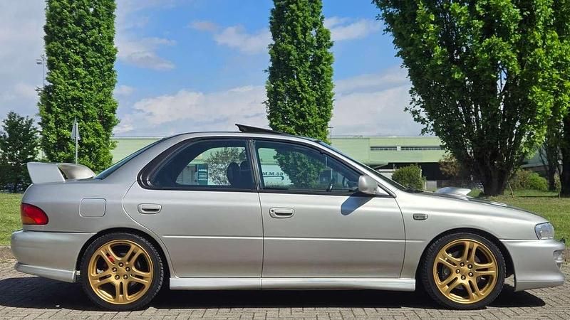 Usata Subaru Impreza 218 CV (160 kW) 2000 Grigio Berlina