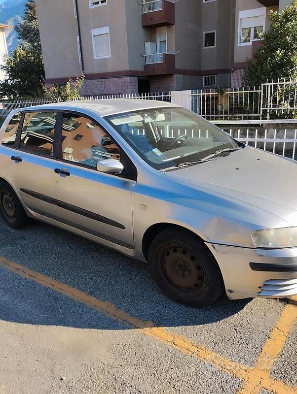 Usata Fiat Stilo 2002 Grigio Berlina