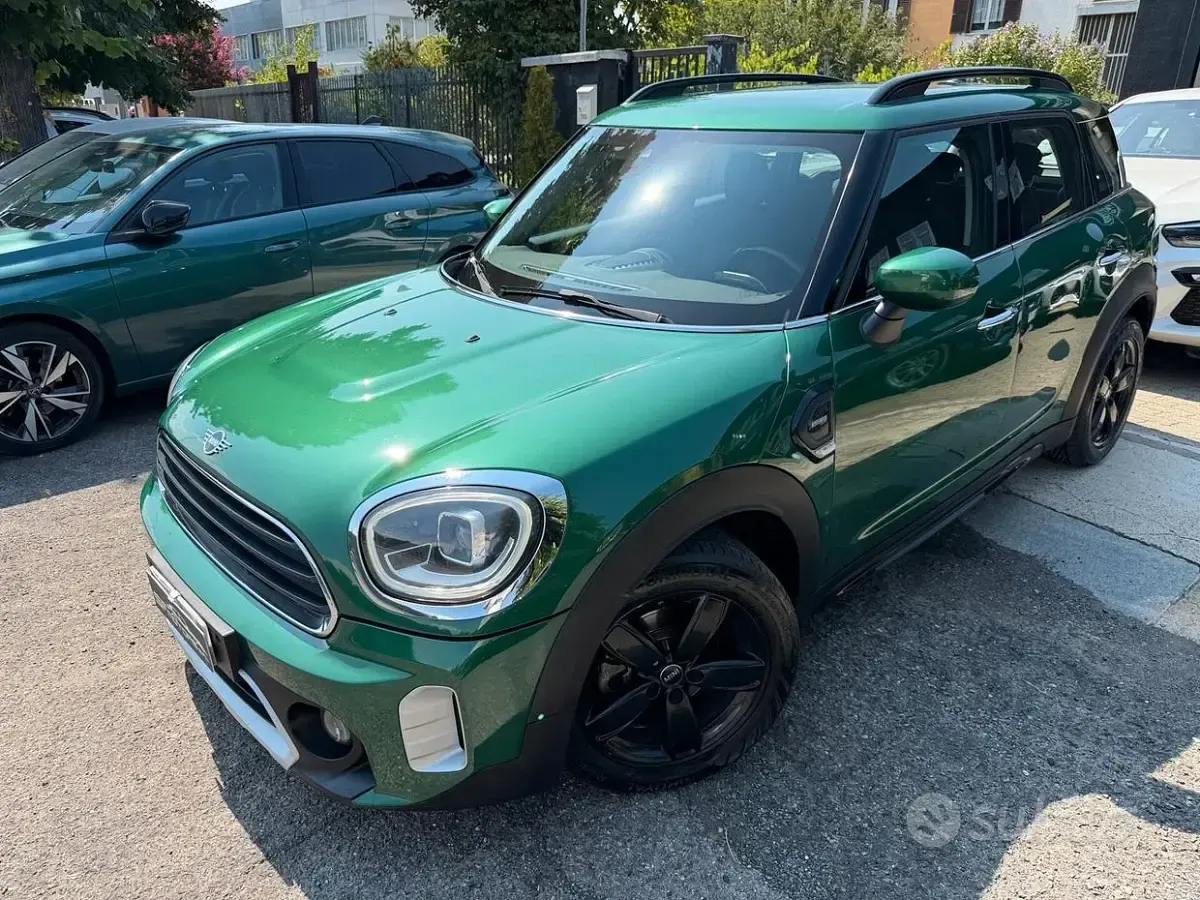 Usata Mini Countryman 116 CV (85 kW) 2021 Verde SUV