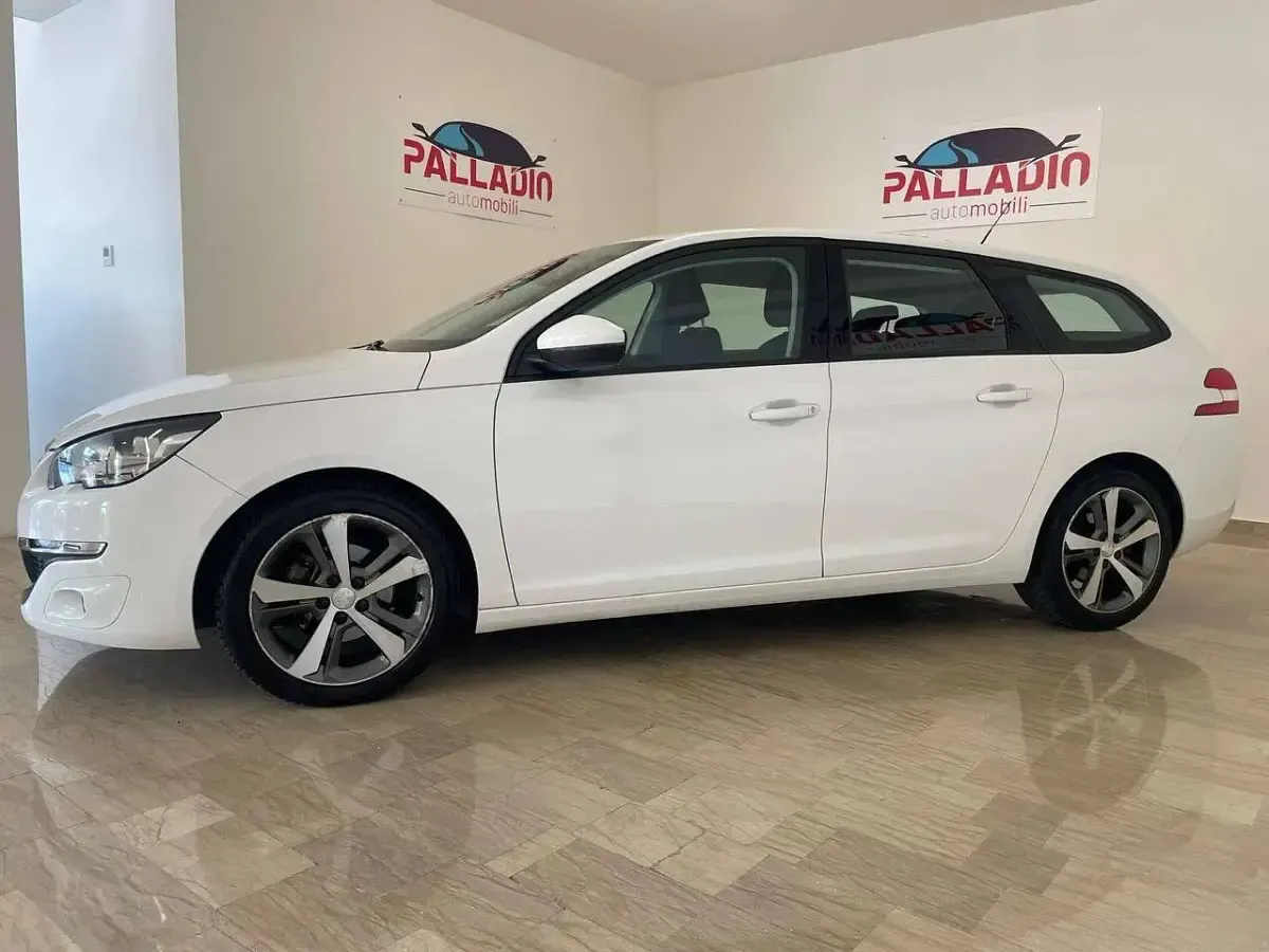 Usata Peugeot 308 SW Allure 120 CV (88 kW) 2017 Nero Station wagon