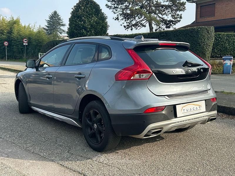Usata Volvo V40 Kinetic 150 CV (110 kW) 2015 Grigio Berlina