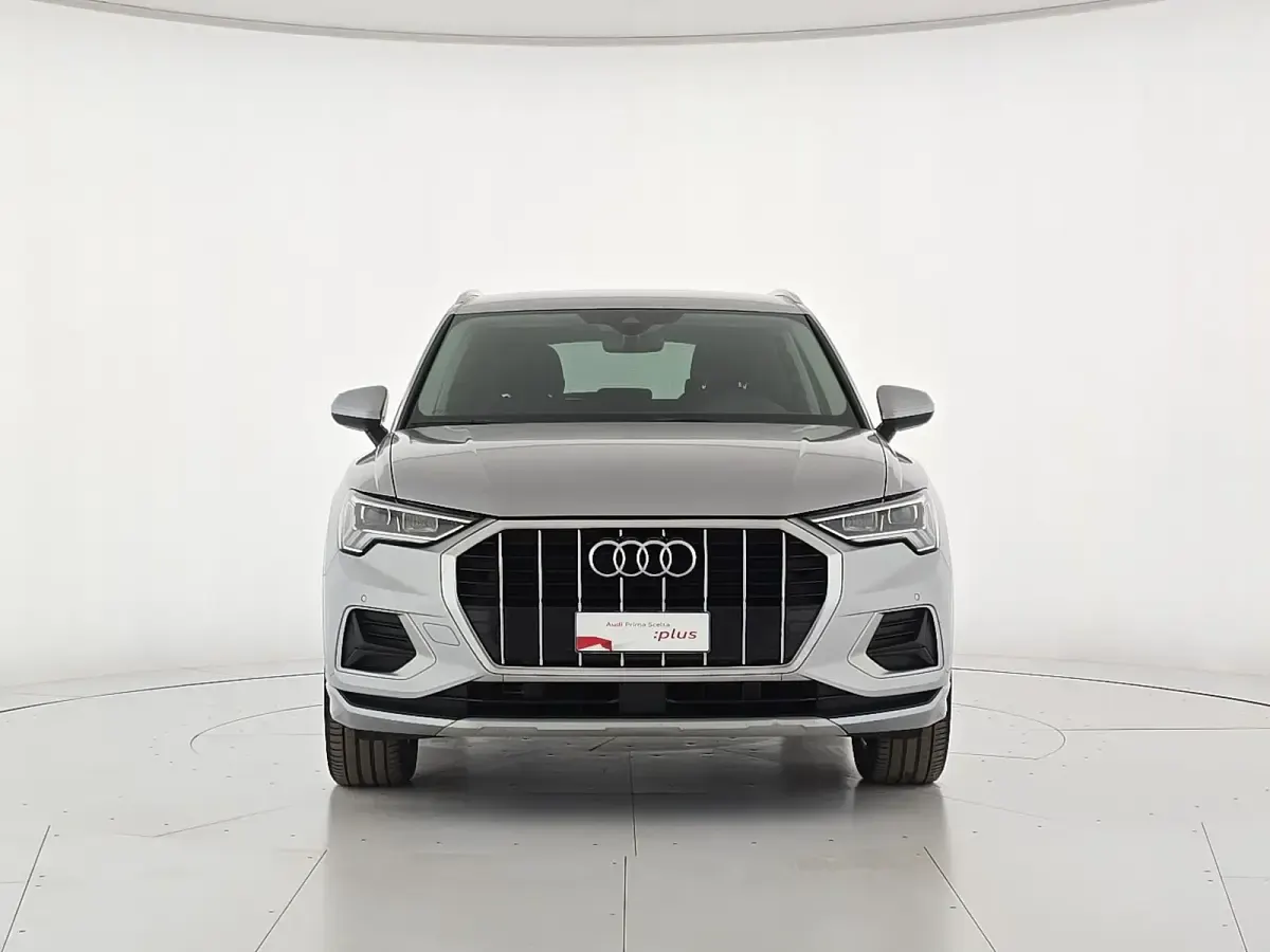 Begagnad Audi Q3 Sportback S-Line 150 HK (110 kW) 2022 Silver SUV