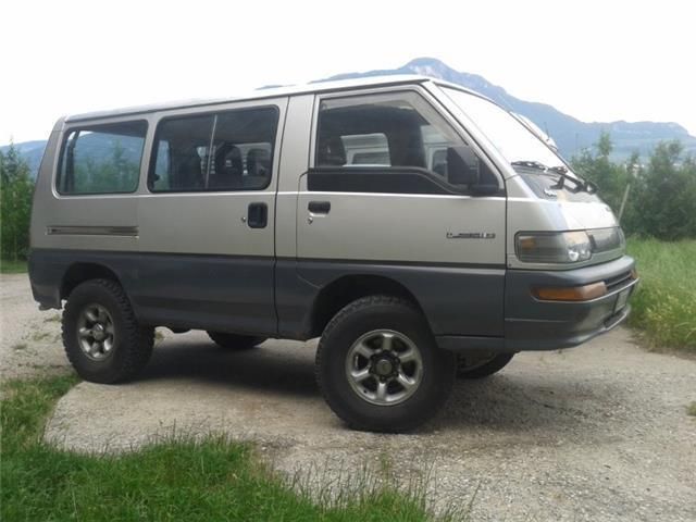 Mitsubishi l300 4wd
